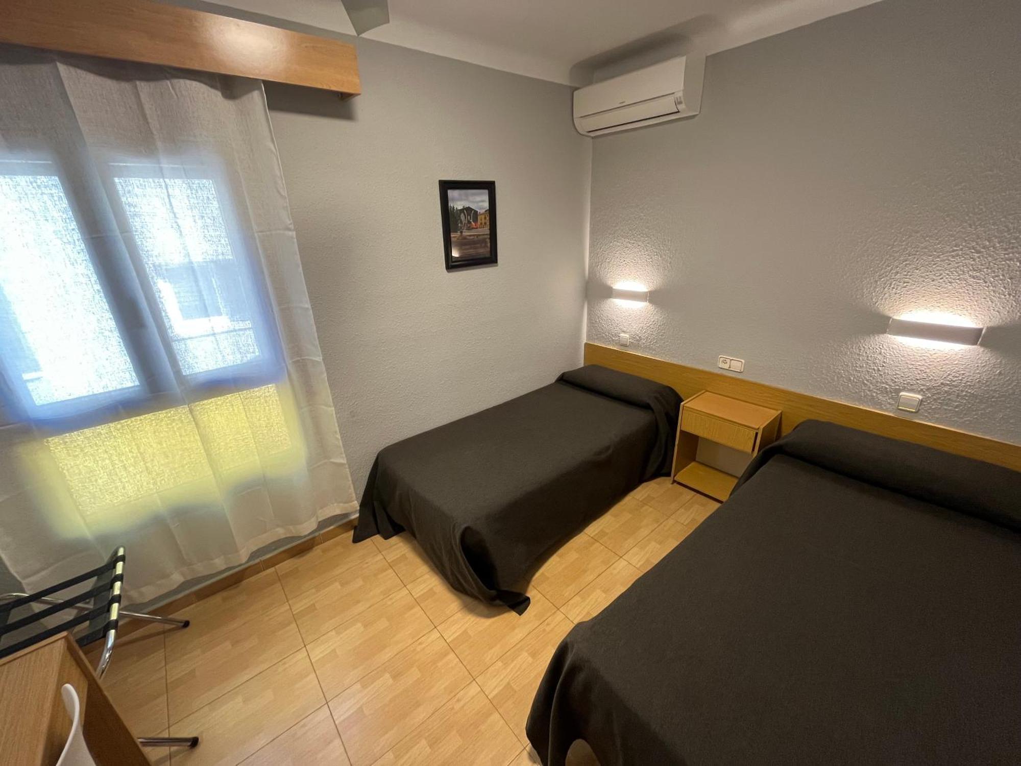 Hostal Tarres Anglés Quarto foto